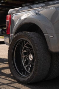 Buy Multi-Piece Wheels in Bulk: A Complete Dealer Guide