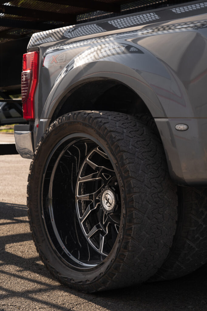 Buy Multi-Piece Wheels in Bulk: A Complete Dealer Guide